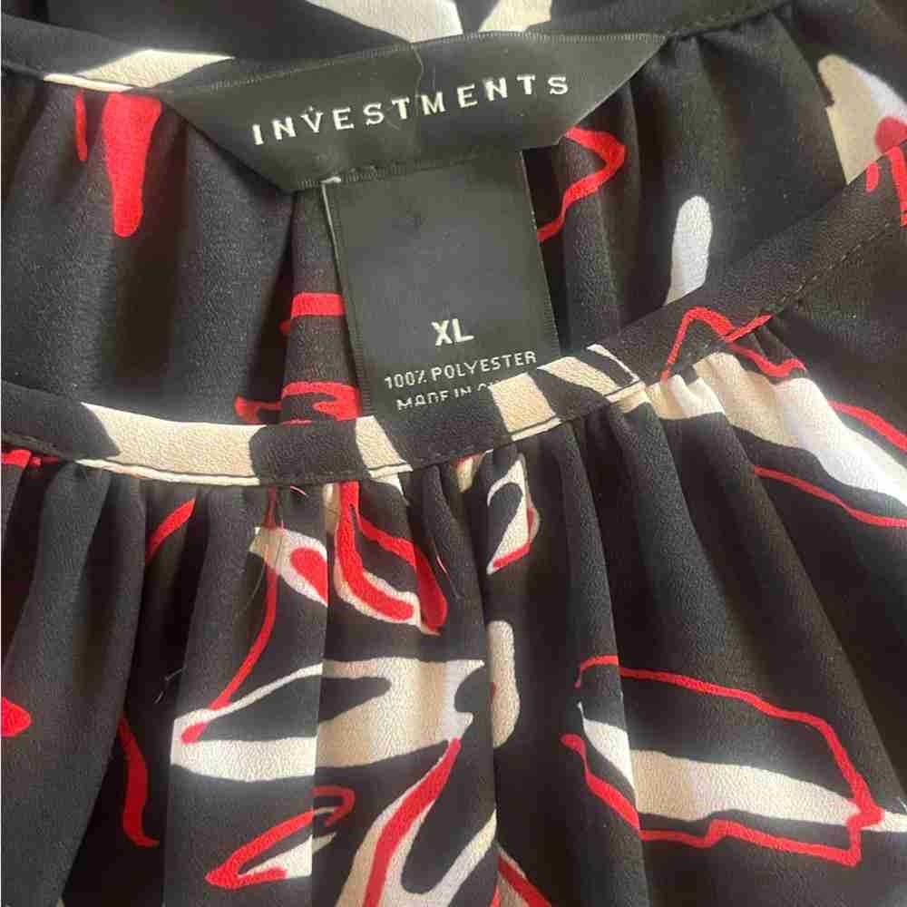 Investments Black and Red Floral Blouse - Picture 3 of 3